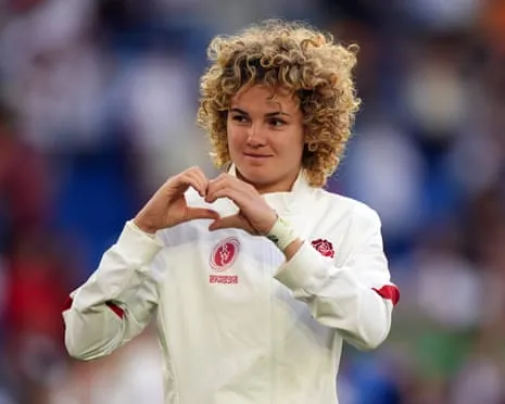 England's Ellie Kildunne and Hannah Botterman Fit to Take On France in Semi-final